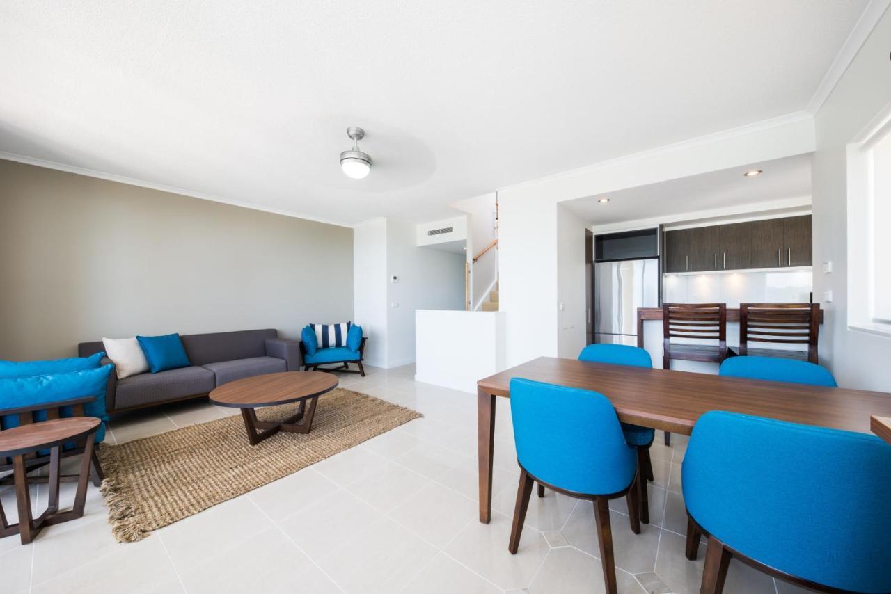 Three-Bedroom Top Floor Penthouse Ocean View Spa Bath
