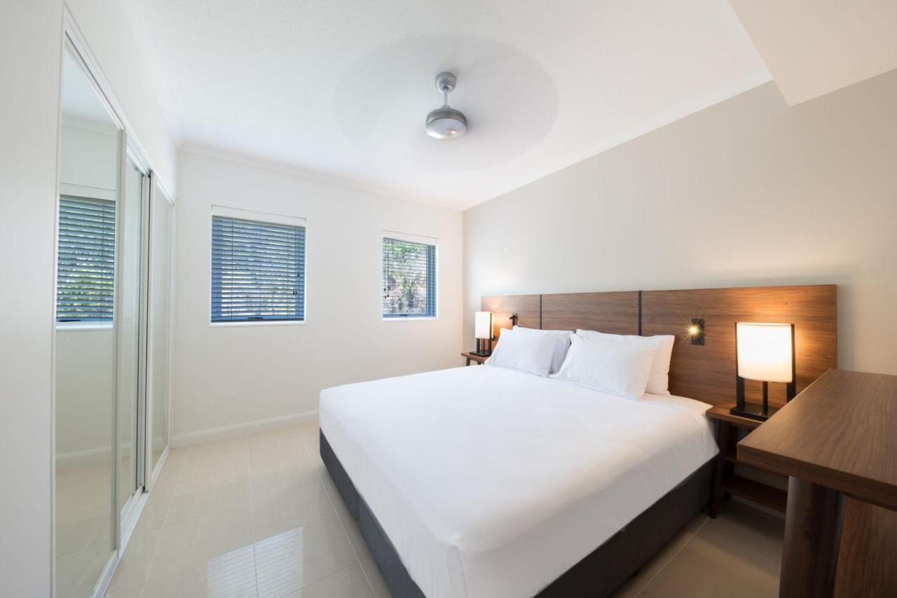 Three-Bedroom Top Floor Penthouse Ocean View Spa Bath